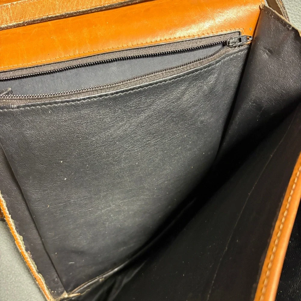 Damaged Gucci Crossbody Bag Medium Black Tan Fair Vintage GG Monogram Canvas